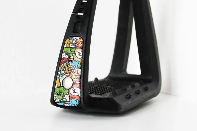 Free Jump Lite Pins - Comic