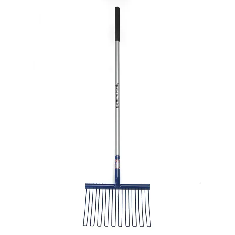 Fynalite Long Handle Rubber Matting Fork - Black