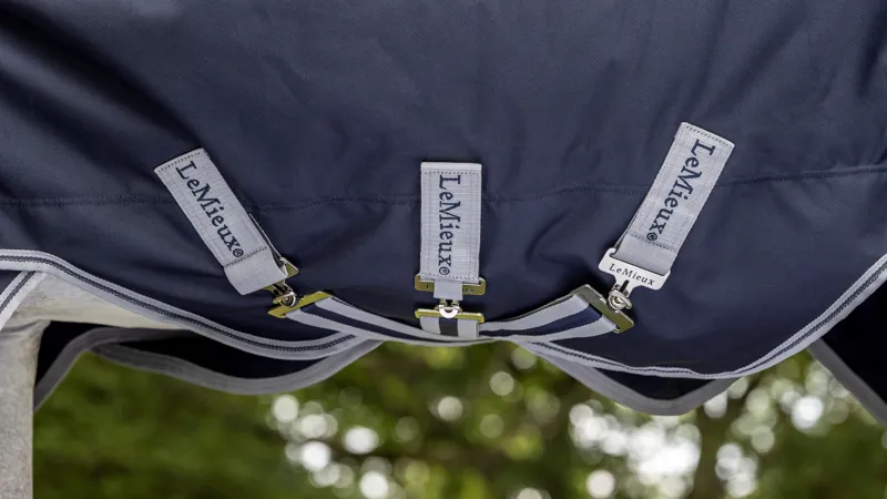 LeMieux Arika Storm-Tek Turnout Rug 100g - Navy-3