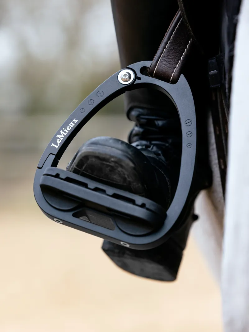LeMieux Junior Vector Balance Stirrup - Black-4