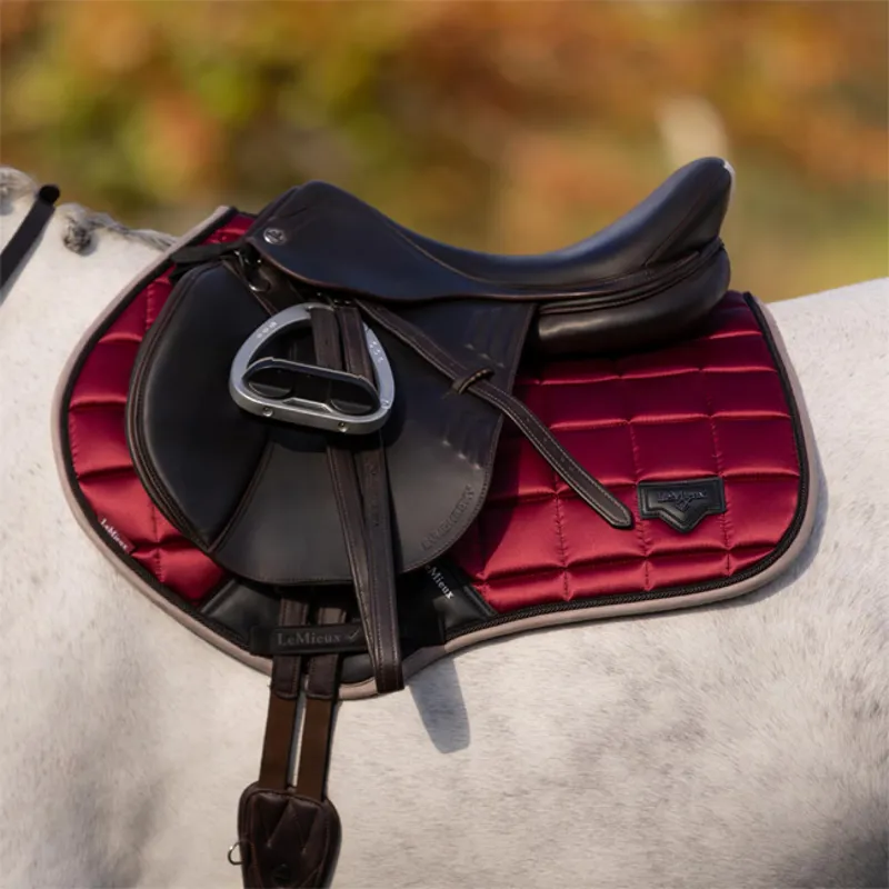 LeMieux Loire Classic Close Contact Square S/M - Ember-1