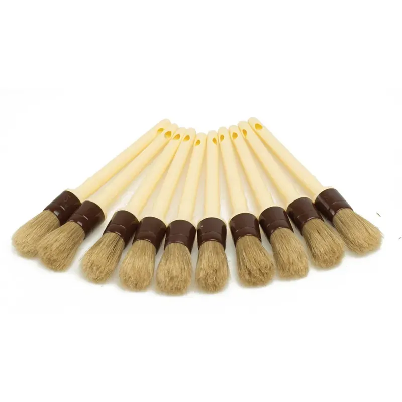 Lincoln Hoof Oil Brush in Beige